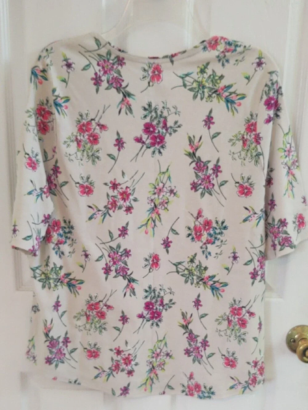 Time and Tru Cream Floral Short Sleeve Top with Pink & Green Accents- 3X